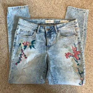 Embroidered Jean